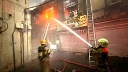 مصدومیت ۵ نفر در حریق اتوبان بعثت
