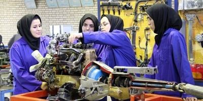  ۹۰درصد مشاغل خانگی در اختیار زنان است 