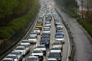 ترافیک صبحگاهی در بیشتر معابر و بزرگراه‌های پایتخت پرحجم است
