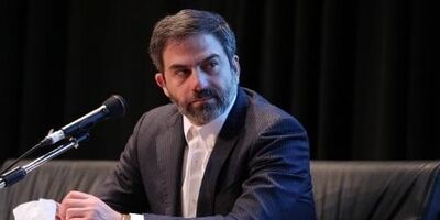 نظام سلامت نباید به منابع زودگذر و پر ریسک مثل قیمت نفت متصل باشد