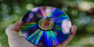 آمار فروش CD به‌شدت در حال افزایش است
