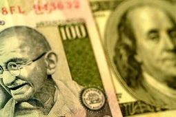 
بداقبال‌ترین ارز آسیا بی‌رقیب ماند