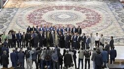 تنها 5 نفر در کارگاه بافنده بزرگترین فرش دستباف جهان بیمه هستند