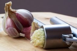 علائم آلرژی به سیر
