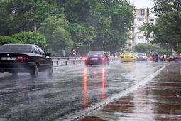 برخی از خیابان‌های تهران لغزنده است