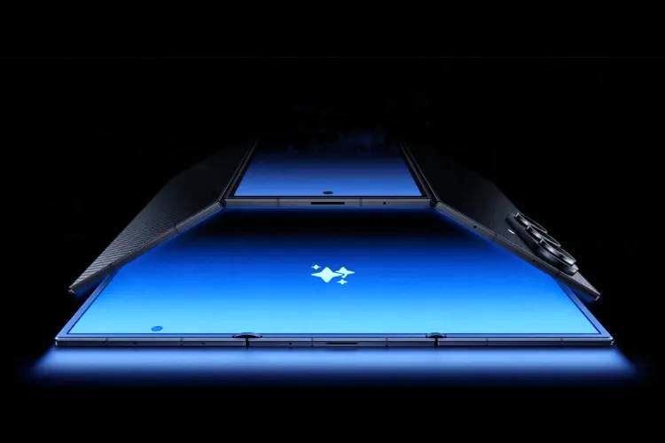 گوشی تاشدنی سه‌تکه جدید سامسونگ، باریک‌تر از مدل فعلی می‌شود
