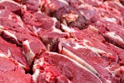 کاهش عرضه گوشت قرمز و طیور در تیرماه
