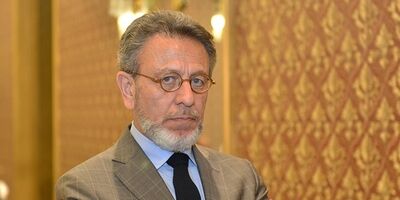 در صورت ورود دولت به بازار ثانویه، صادرکنندگان دست از کار می‌کشند/ لیست همه دریافت‌کنندگان ارز دولتی منتشر شود/ سیاست‌ اشتباه دولت، مردم را خلافکار می‌کند