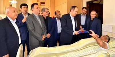 دیدار مدیرعامل بیمه آسیا با جانبازان انقلاب اسلامی