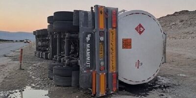 واژگونی تانکر سوخت در بندرلنگه یک مصدوم برجا گذاشت
