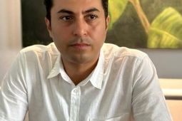 صدورنقدی هزار بیمه نامه آتش سوزی توسط یکی از نمایندگان فعال بیمه رازی
