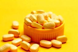 مکمل ویتامین B۳ با کاهش خطر سرطان پوست مرتبط است
