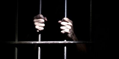 دختر جوان در آتش تعمیرکار جوان سوخت
