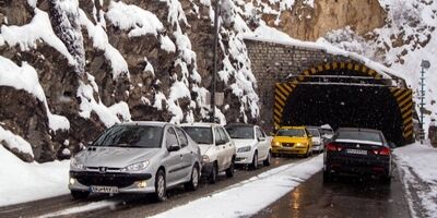 بارندگی در محور‌های ۶ استان کشور/ از زنجیرچرخ استفاده کنید
