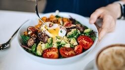 عوارض خطرناک رژیم کتوژنیک برای لاغری را بشناسید