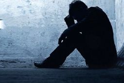 چطور با اخبار غم‌انگیز و اضطراب‌آور کنار بیاییم؟