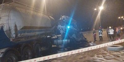 یک کشته و ۲ زخمی در تصادف پژو و کامیونت
