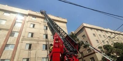 نجات ۱۱ نفر از حریق ساختمان مسکونی در کیانشهر
