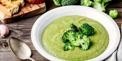 طرز تهیه سوپ بروکلی خوشمزه و لعاب دار 