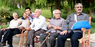 زنان و مردان در چه سنی بازنشسته می‌شوند؟