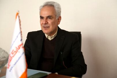 معاون مالی و اداری شرکت بیمه کارآفرین