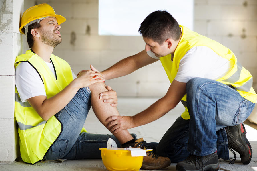 مراحل گرفتن دیه حوادث ناشی از کار؛ آیا تامین اجتماعی دیه پرداخت می‌کند؟