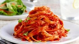 پاستا فتوچینی با سس گوجه ، سیر و فلفل کبابی + روش تهیه