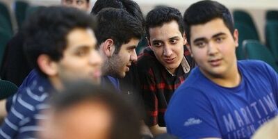 ضعف در مهارت‌های زندگی چه تاثیری بر رفتارهای نوجوانان دارد؟