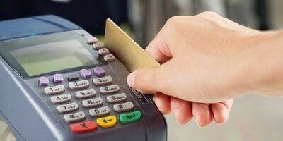 چگونه در دام کلاهبرداران سیار و اسکیمری گرفتار نشویم؟