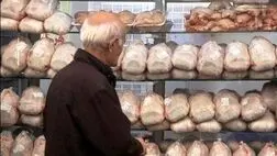عرضه گوشت مرغ در بازار همچنان زیر نرخ مصوب است