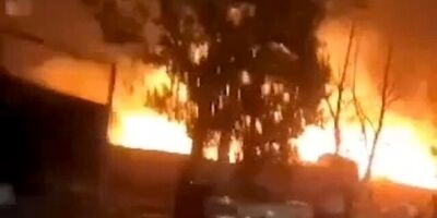 جزئیات آتش‌سوزی در نظرآباد البرز/ ۱۲ واحد ضایعاتی دچار حریق شد
