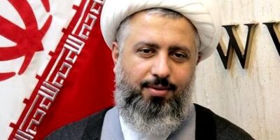 تعدادی از مدیران ارشد در دولت‌های قبلی  دو  حقوق دریافت می‌کردند