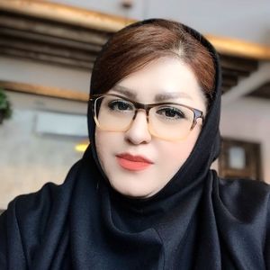 زهرا نامداری