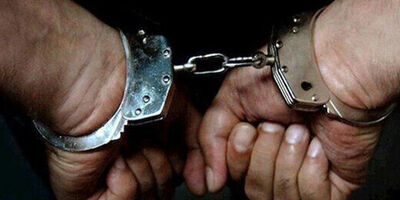 سردار قلابی با کلاشنیکف دستگیر شد
