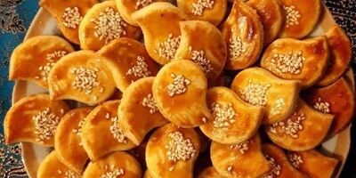 طرز تهیه شیرینی خوشمزه نان چای قزوین در خانه
