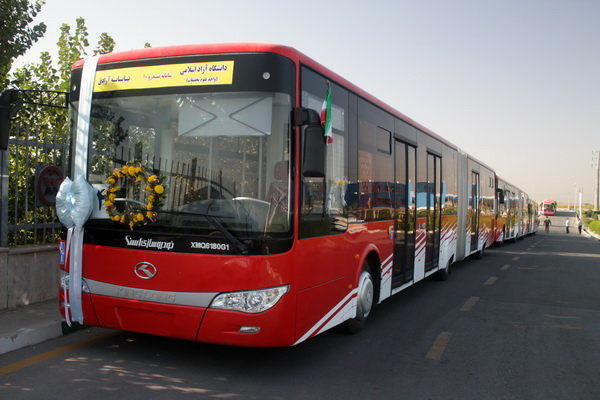ورود ۱۵ دستگاه اتوبوس دو کابین جدید به ناوگان پایتخت
