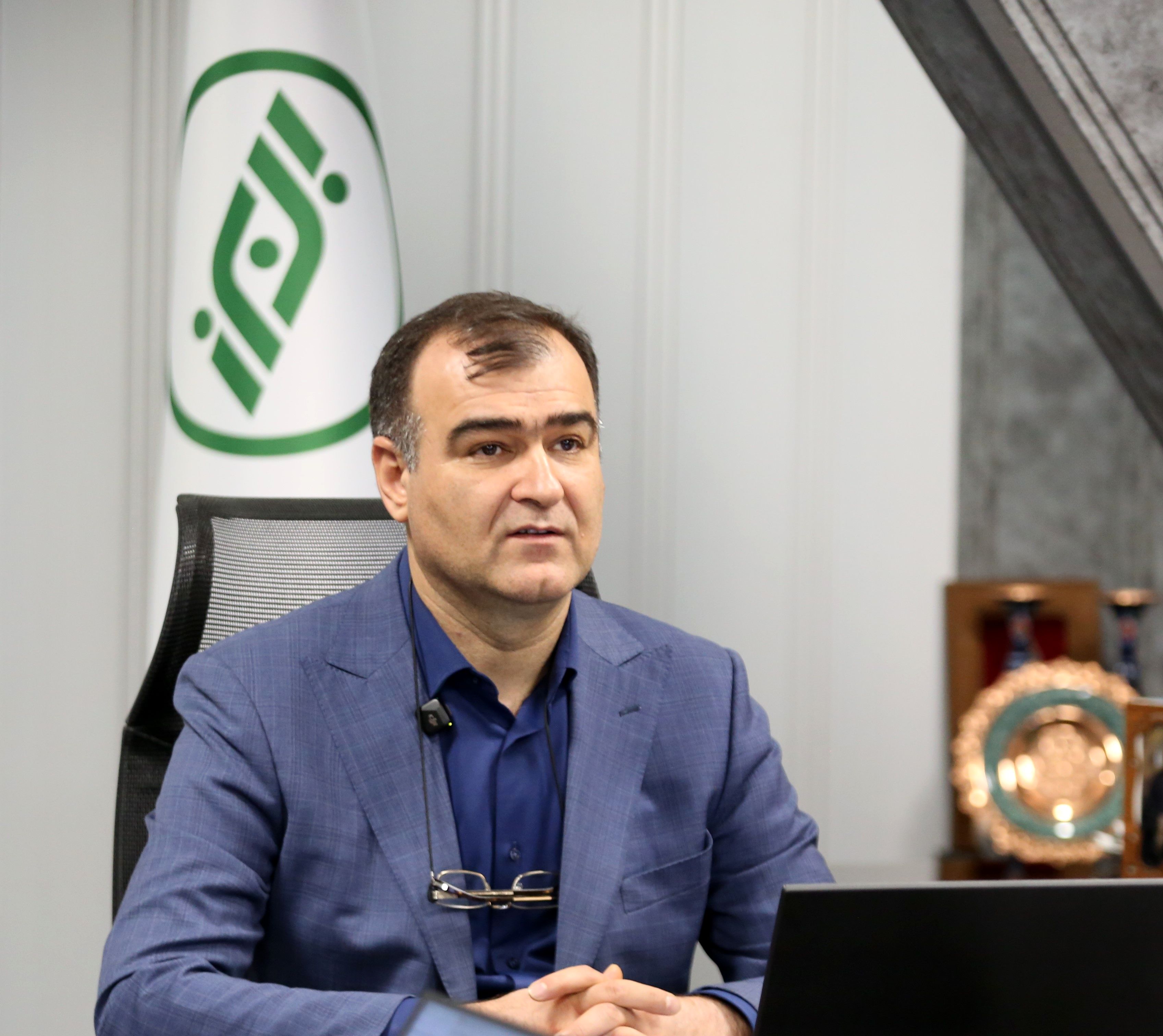 ارائه گزارش عملکرد مدیرعامل بیمه البرز به سهامداران
