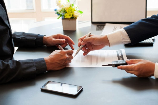 تفاوت لیزینگ و اجاره به شرط تملیک در چیست؟