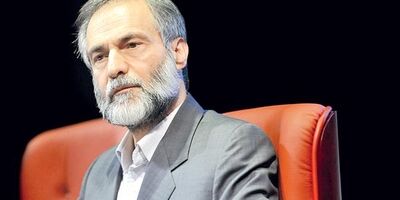 مسئولان به جای آمار و ارقام، خرید بروند تا گرانی را لمس کنند