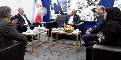روز پایانی غرفه بیمه تجارت‌نو در شانزدهمین نمایشگاه بین‌المللی صنعت مالی (بورس، بانک و بیمه)
