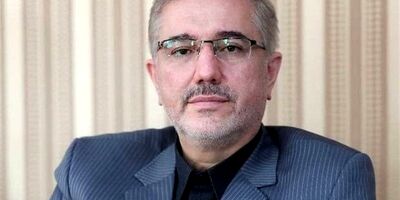 بازداشت ماموران خاطی مالیاتی در تهران به اتهام دریافت ۵ میلیارد تومان رشوه
