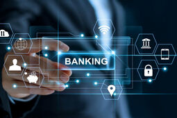 ساختار بانکی با تمرکز بر الکترونیکی کردن فرآیندهای سنتی همچنان  مشتری محور نیست 