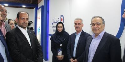 بازدید رئیس کل بیمه مرکزی از غرفه شرکت بیمه سامان در پانزدهمین نمایشگاه صنعت مالی 