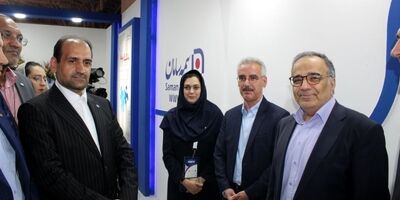 بازدید رئیس کل بیمه مرکزی از غرفه شرکت بیمه سامان در پانزدهمین نمایشگاه صنعت مالی 