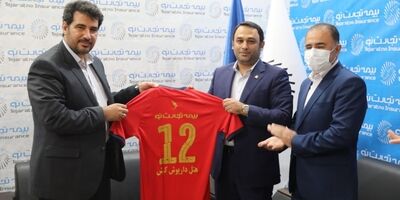 پیراهن تیم نساجی مازندران با لوگوی بیمه تجارت‌نو رونمایی شد 
