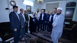دیدار با خانواده شهید مدافع حرم