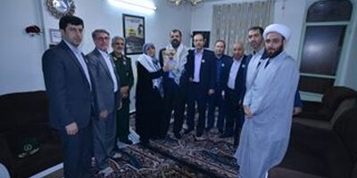 دیدار با خانواده شهید مدافع حرم
