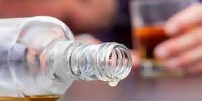 محاکمه فروشنده مشروبات تقلبی به اتهام مرگ و نابینایی دو مشتری