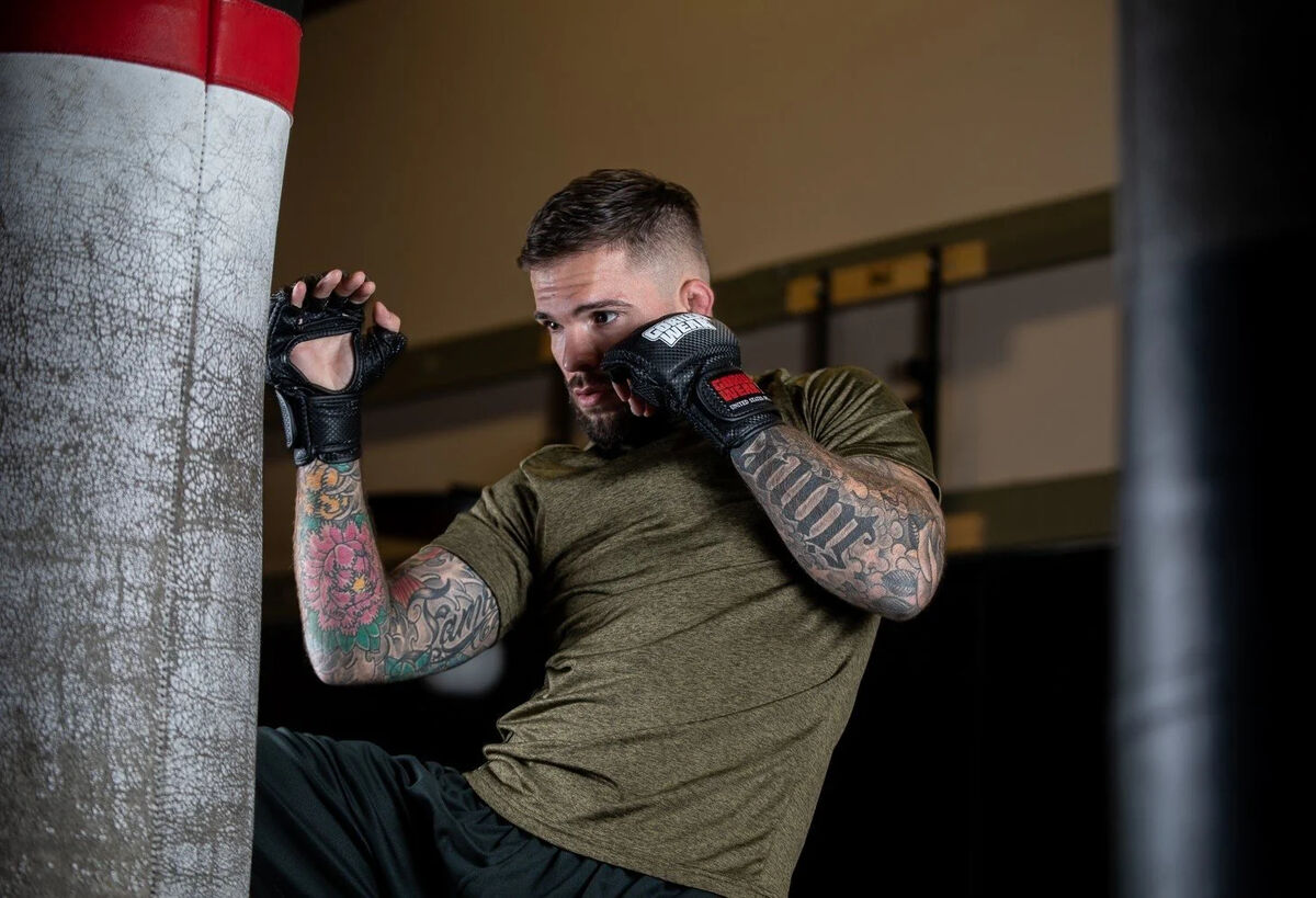 انتخاب اول ورزشکاران حرفه ای MMA این دستکش ها است 