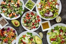 واسه مهمونی و دورهمی ها چه سالادی بهتره؟
